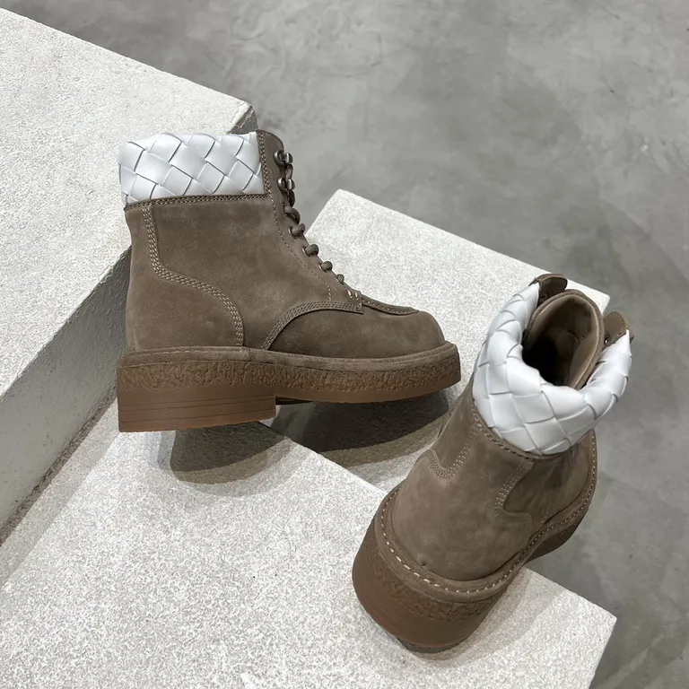 Bottega Veneta Shoe 